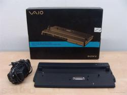 Sony VAIO VGN-FE41ZR. Неизвестный разъем на док-станции.